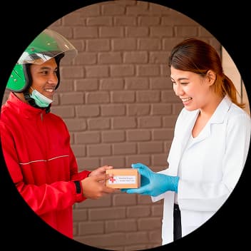 Johor residents that receive personalized home healthcare services for recovery, comfort, and care.